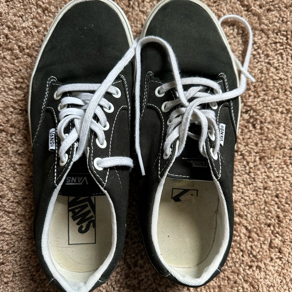 Stylish Women's black Vans